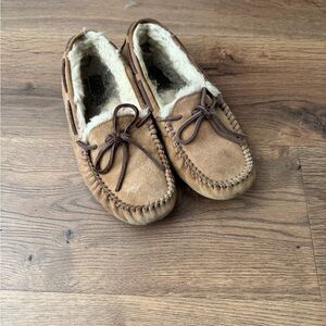 Women's Tan Ugg Moccasin Slippers